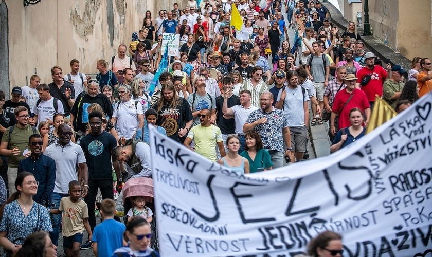 Marcha para Jesus em Praga. (Foto: Instagram/Jesus Pochod/Martin Čulý).