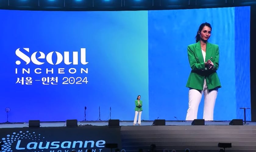 Sarah Breuel durante ministração no 4º Congresso de Lausanne, na Coreia do Sul. (Captura de tela/YouTube/ Lausanne Movement)