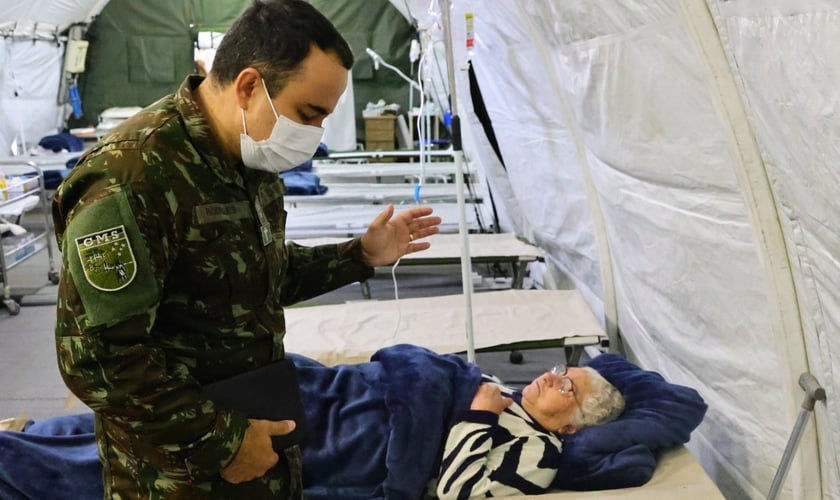 Capelão Rodrigues deu apoio espiritual a moradores atingidos no RS. (Foto: Arquivo pessoal/Rodrigues).