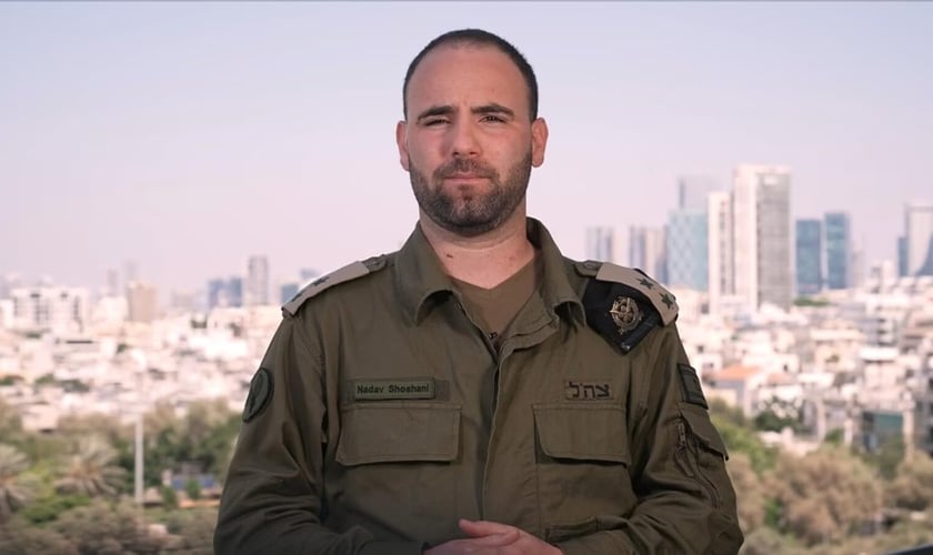 O porta-voz do exército israelense, Nadav Shoshani. (Foto: Reprodução/ABC News).