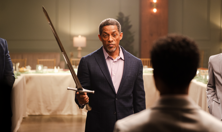 Cameron Arnett em cena do filme “A Forja”. (Foto: Divulgação)