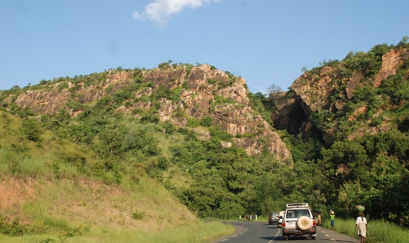 Estrada em Benin. (Foto: Imagem ilustrativa/Wikimedia Commons/Martin Wegmann).