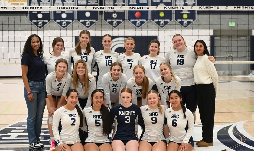 A equipe feminina de vôlei da Stone Ridge Christian High School. (Foto: Facebook/Stone Ridge Christian).