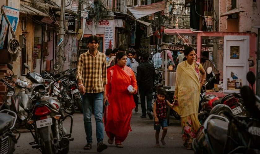 A DOOR International está alcançando surdos em Bangladesh. (Foto: Reprodução/Instagram/DOOR International)