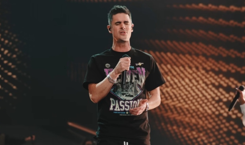 Kristian Stanfill. (Foto: Reprodução/YouTube/Passion Music).