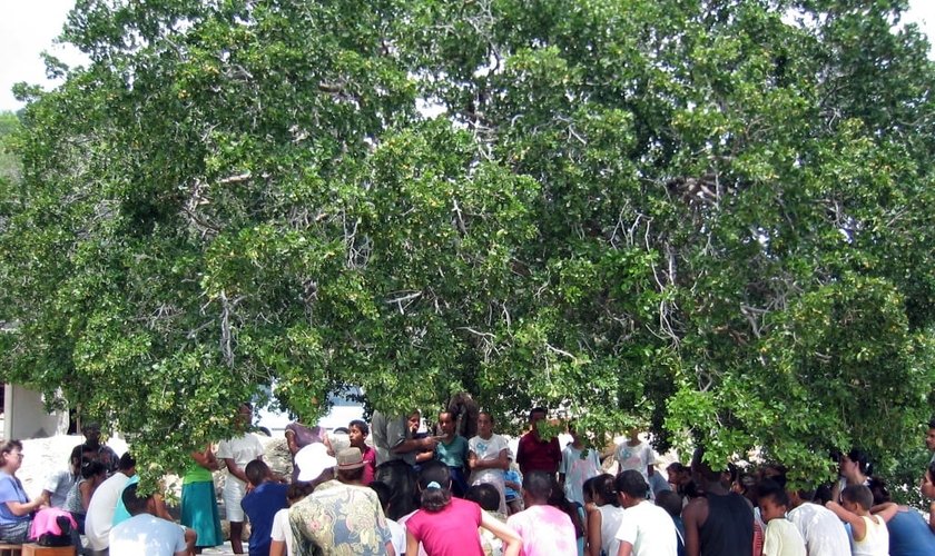 Igreja cubana ao ar livre. (Foto ilustrativa: IMB)