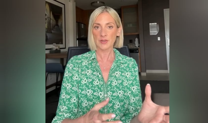 Jen Nizza alertou sobre o perigo em se envolver com astrologia e Nova Era. (Foto: Reprodução/YouTube/CBN News).