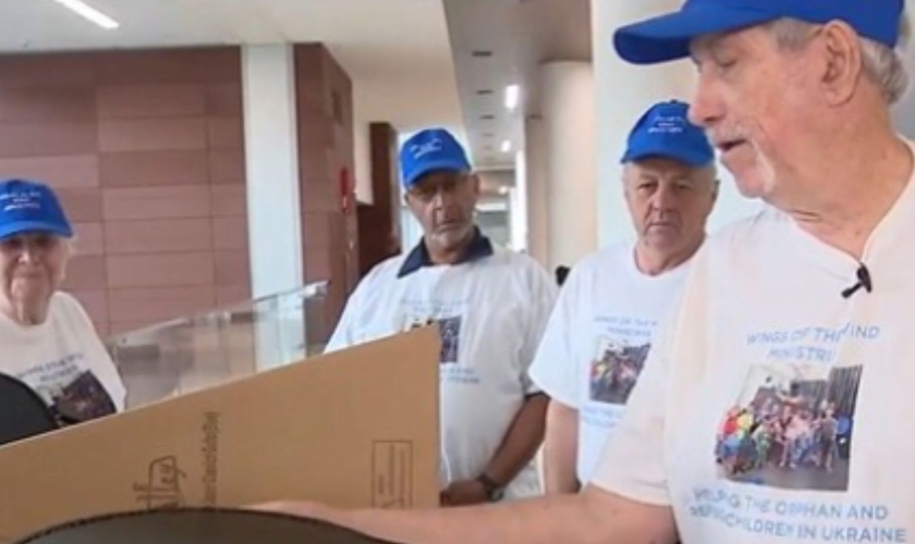Os idosos. (Foto: Reprodução/WZTV) 