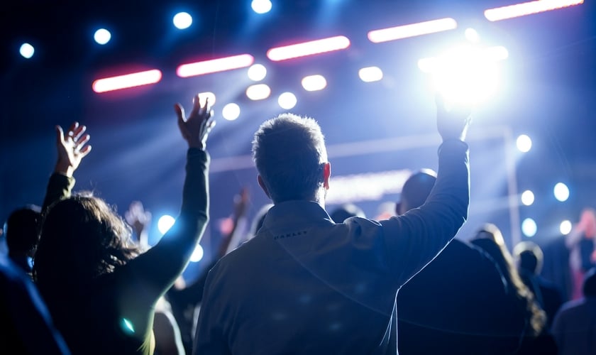 IBGE divulgou a radiografia religiosa do povo brasileiro com dados do Censo 2022. (Foto ilustrativa: Unsplash/Nathan Mullet)