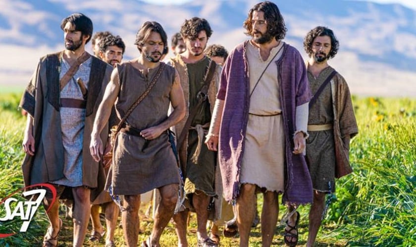 Cena de The Chosen: Jesus e seus discípulos. (Foto: Divulgação)