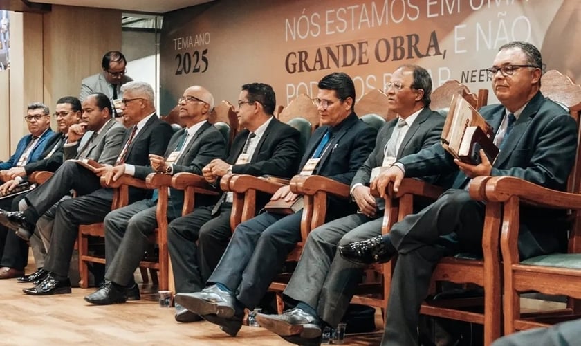 Diretoria da Assembleia de Deus BH, durante 80ª EBO. (Foto: Instagram/adbhoficial)