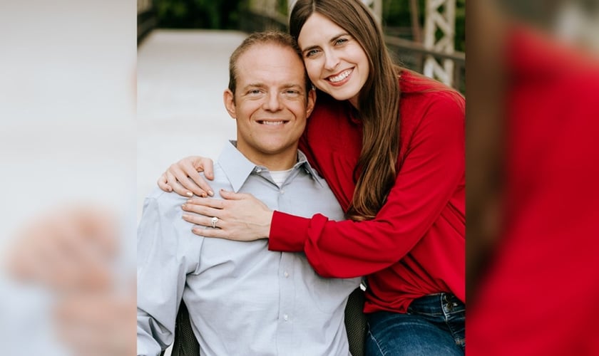 Mark e sua falecida esposa Renée Grantham. (Foto: Reprodução/AG News)