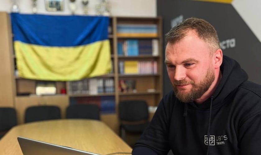 David Karcha, nos escritórios da Igreja Batista Central de Lviv. (Foto: Arquivo pessoal)