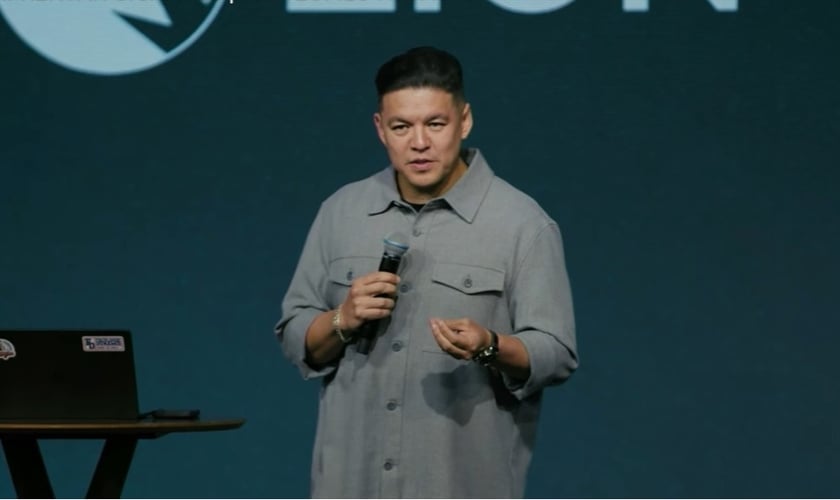  Téo Hayashi. (Foto: Reprodução/YouTube/Zion Church).