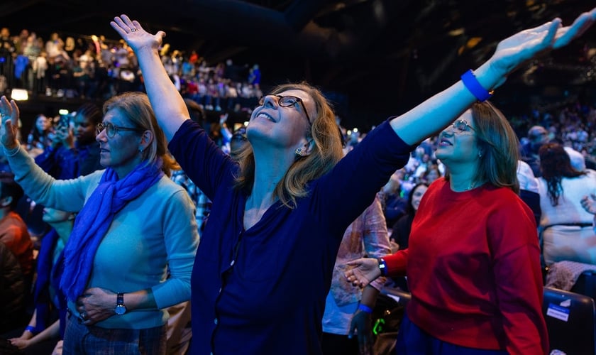 Mais de 1.000 pessoas se entregaram a Jesus no Festival Esperança. (Foto: BGEA)