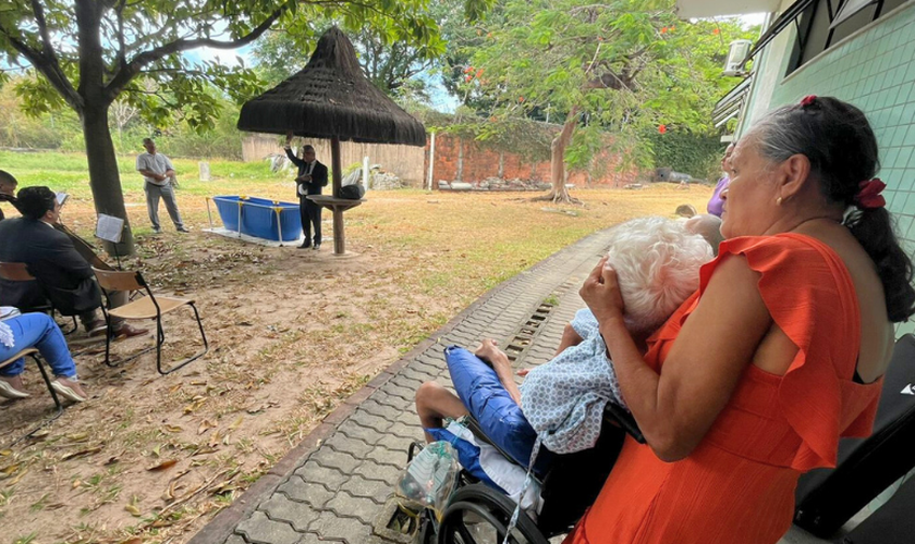 José da Silva foi batizado na Casa de Cuidados do Ceará. (Foto: Assessoria de Comunicação da CCC/Márcia Catunda).