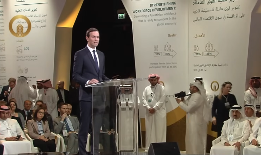 Jared Kushner fala a líderes no Oriente Médio. (Captura de tela/YouTube/Rafael Bittencourt)