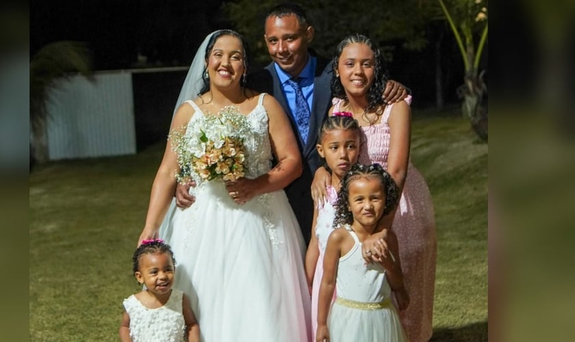 A família de Jessika e Washington. (Foto: Reprodução/Junta de Missões Nacionais)