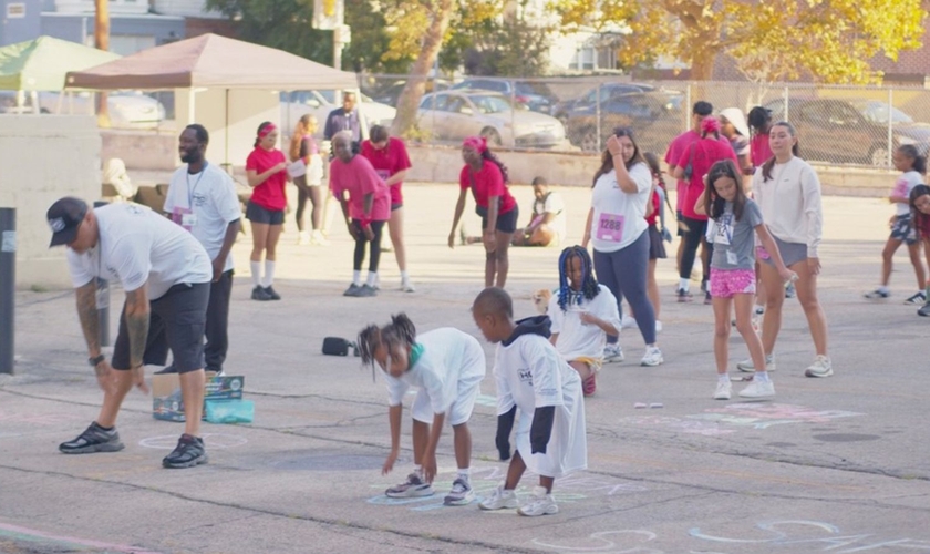 A população durante uma atividade do ministério. (Foto: Reprodução/AG News)