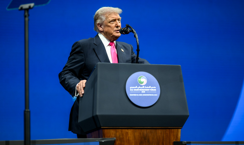 Donald Trump discursa no Fórum de Investimentos EUA-Arábia Saudita. (Foto: Casa Branca)