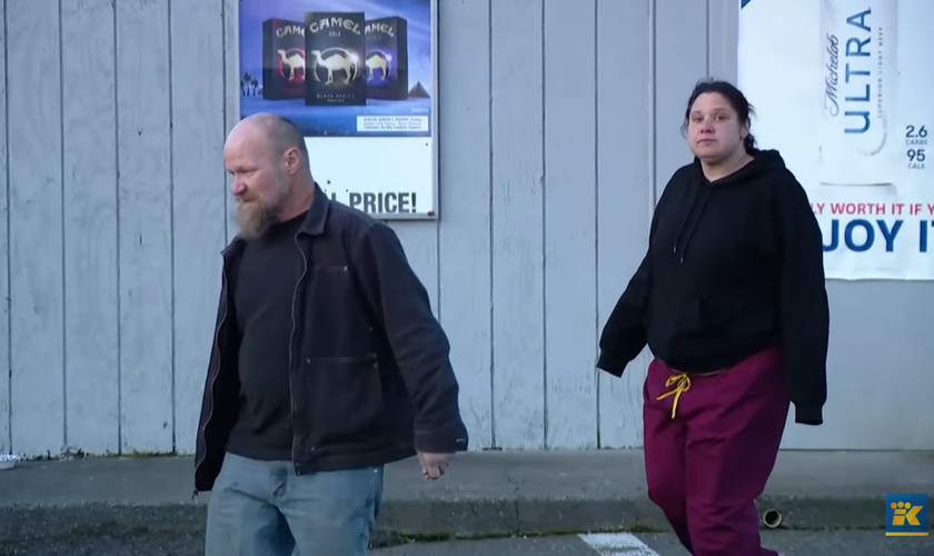 Eddie Nitschke e a namorada. (Foto: Reprodução/YouTube/KING 5 Seattle)