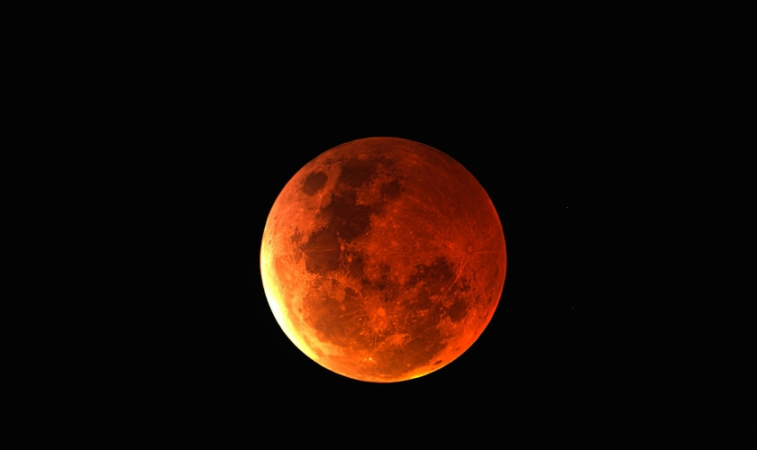 Primeira ‘lua de sangue’ de 2026 acontece em meio à guerra de Israel contra o regime islâmico do Irã. (Foto: Steve Busch / Unsplash)