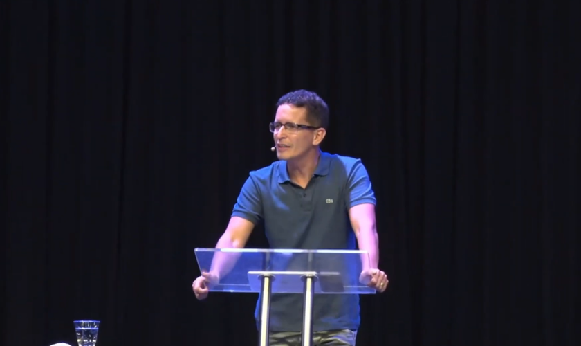 O pastor Edilson de Lira Vasconcelos. (Foto: Reprodução/YouTube/Edilson de Lira)
