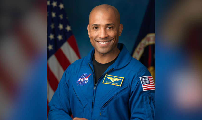 Victor J. Glover Jr., astronauta da NASA e capitão da Marinha dos EUA, é o piloto da missão Artemis II. (Foto: NASA)