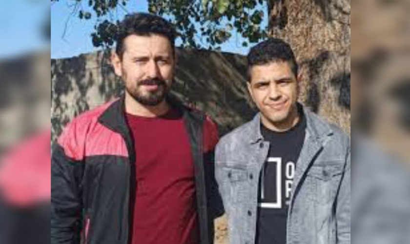 Ahmad Sarparast e Ayoob Poor-Rezazadeh. (Foto: Article 18).