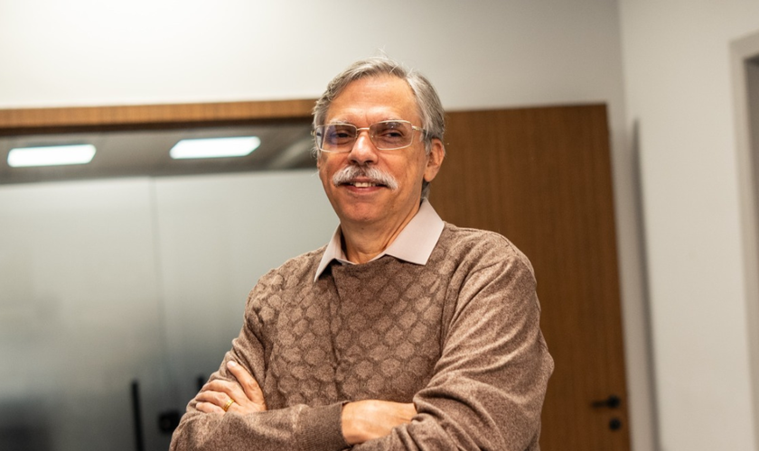 Eguinaldo Hélio é pastor, professor de teologia, jornalista, apologista e autor de mais de 15 livros. (Foto: Arquivo pessoal)