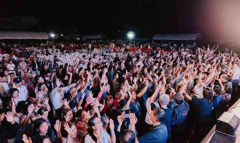 A cruzada evangelística na Tailândia. (Foto: Reprodução/CfaN)