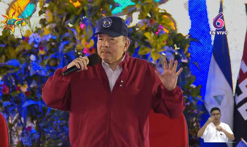 O ditador da Nicarágua, Daniel Ortega, durante discurso em que anunciou o fim das eleições no país. (Captura de tela/YouTube/El 19 Digital)