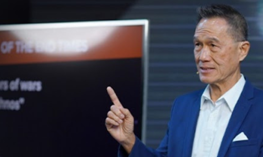 Em congresso, Pastor Peter Tan-Chi incentivou os jovens líderes a “servir a Deus com alegria e terminar bem”. (Captura de tela/YouTube/Dr. Peter Tan-Chi)