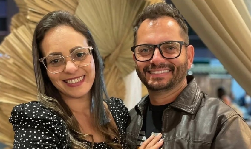 O casal Suzana e Carlos Henrique. (Foto: Facebook/Carlos Henrique).
