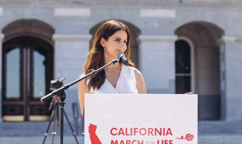 Lila Rose, fundadora da Live Action, na Marcha pela Vida da Califórnia. (Foto: Live Action)