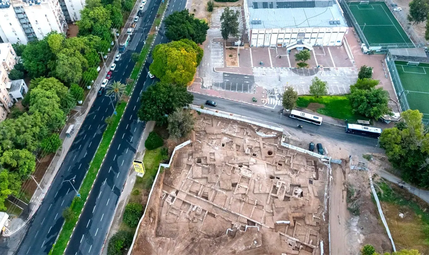 Arqueólogos descobriram um amplo complexo industrial e comercial durante escavações em Ramat Gan. (Foto: Autoridade de Antiguidades de Israel)