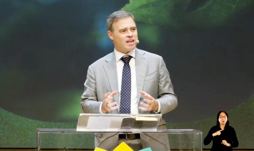 O ministro André Mendonça. (Foto: Reprodução/YouTube/Igreja Presbiteriana de Pinheiros).