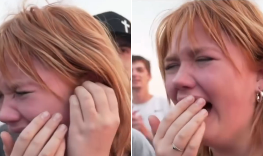 Jovem se emociona ao testemunhar que voltou a ouvir pelo ouvido esquerdo após oração em evento de louvor. (Captura de tela/Instagram/Sean Feucht)