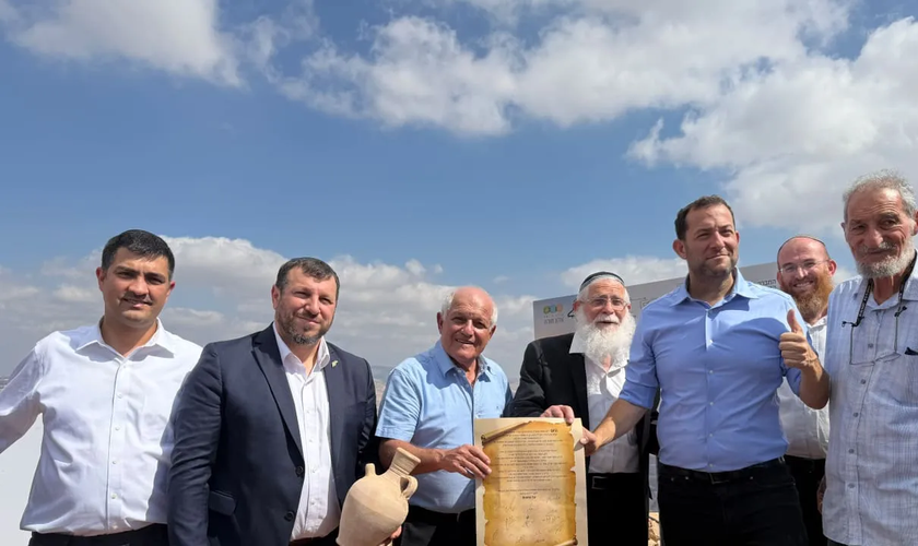 Autoridades israelenses lançaram a pedra angular do novo projeto. (Foto: Ministério do Turismo de Israel).