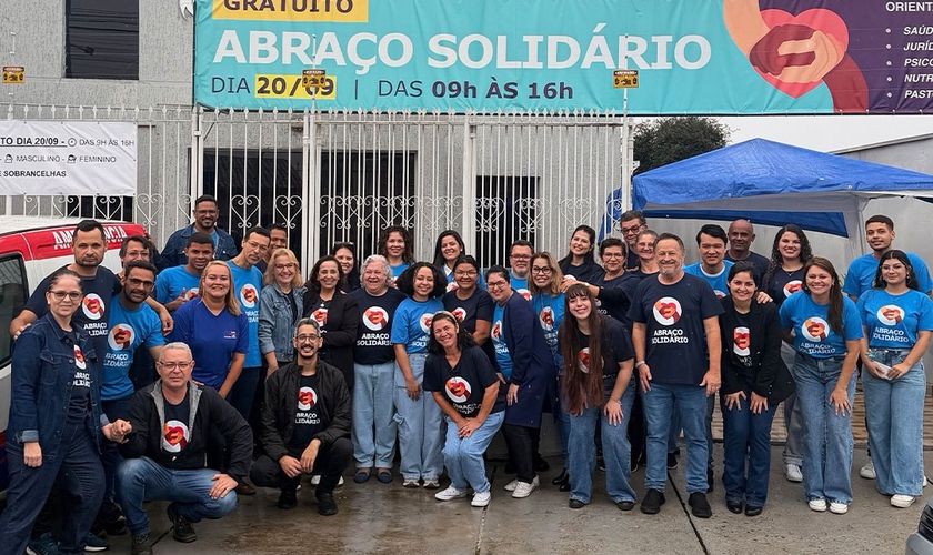 Voluntários do Abraço Solidário 2026. (Foto: IAPVH)