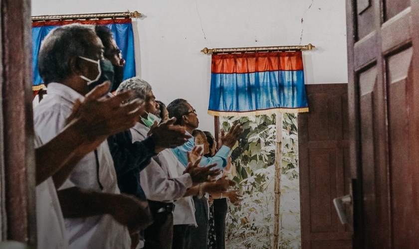 Cristãos na Indonésia. (Foto: Imagem ilustrativa/Open Doors Austrália).