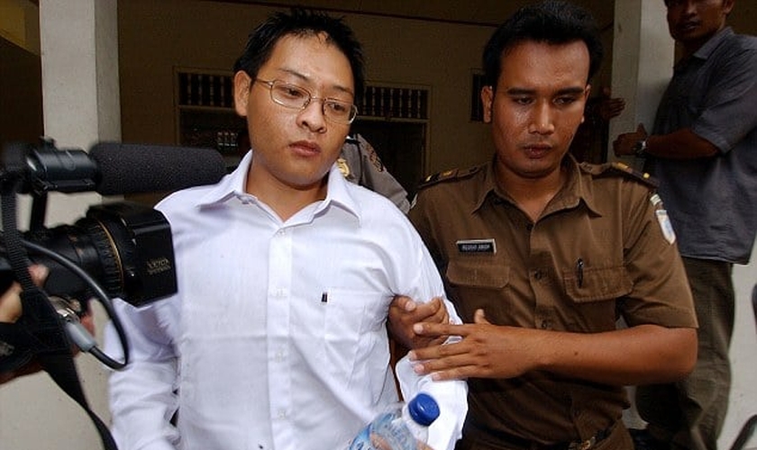 Andrew Chan integrava a rede de narco-tráfico chamada "Os Nove de Bali" e converteu-se ao protestantismo tempos após ser detido sob a acusação de comércio ilegal de entorpecentes.