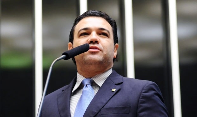 Marco Feliciano (PSC-SP) é deputado federal e integrante da Comissão de Direitos de Humanos e Minorias da Câmara. O parlamentar tem-se destacado, entre outros projetos, pela defesa dos Direitos da Família tradicional.