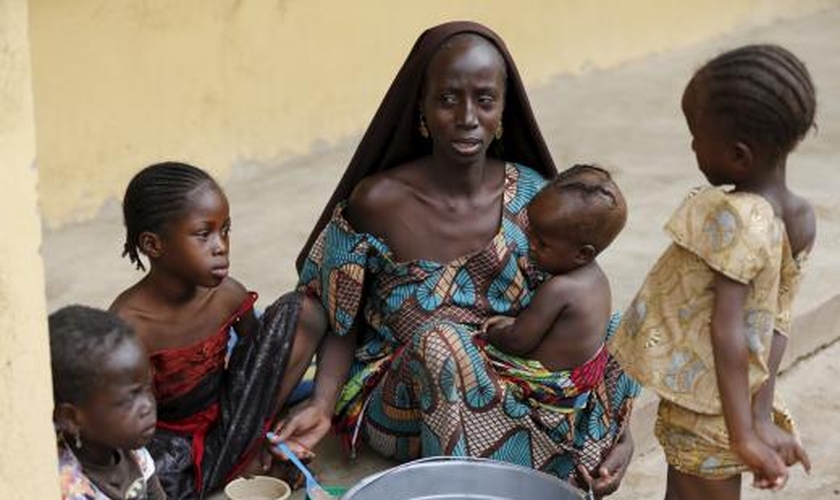 Uma das mulheres resgatadas do cativeiro do Boko Haram.
