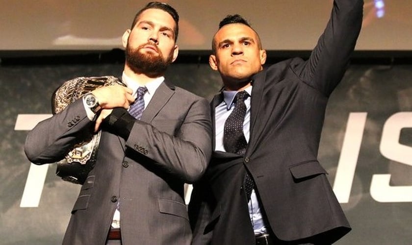 Tanto Chris Weidman como Vitor Belfort assumem publicamente sua fé cristã e, apesar dos embates no octógono, a amizade se mantém fora dele.