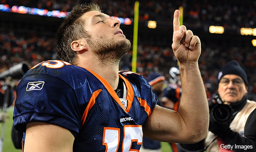 Apesar de a postura de Tebow agradar parte do público, seu posicionamento religioso mudou o rumo de sua vida amorosa. (Foto: Getty Images)