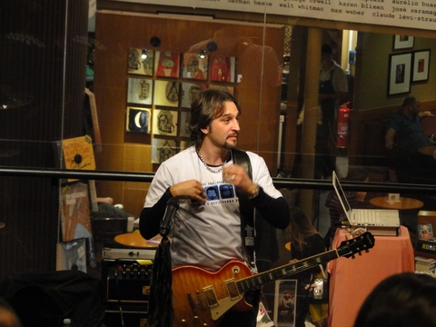 Pocket Show PG