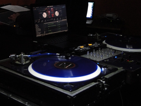 Gospel music café