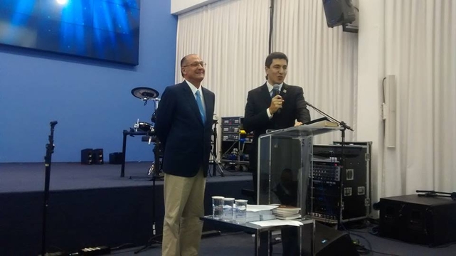 Geraldo Alckmin participa de encontro com pastores, na Igreja El Shaddai Geraldo Alckmin participa de encontro com pastores, na Igreja El Shaddai