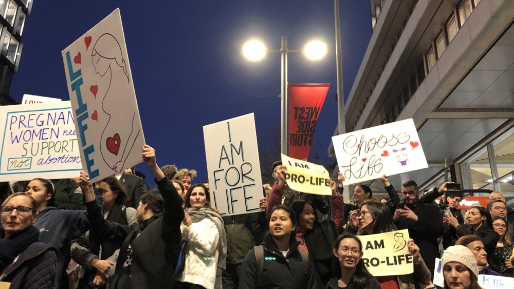 Milhares de cristãos saem às ruas para protestar contra o aborto, na Austrália 